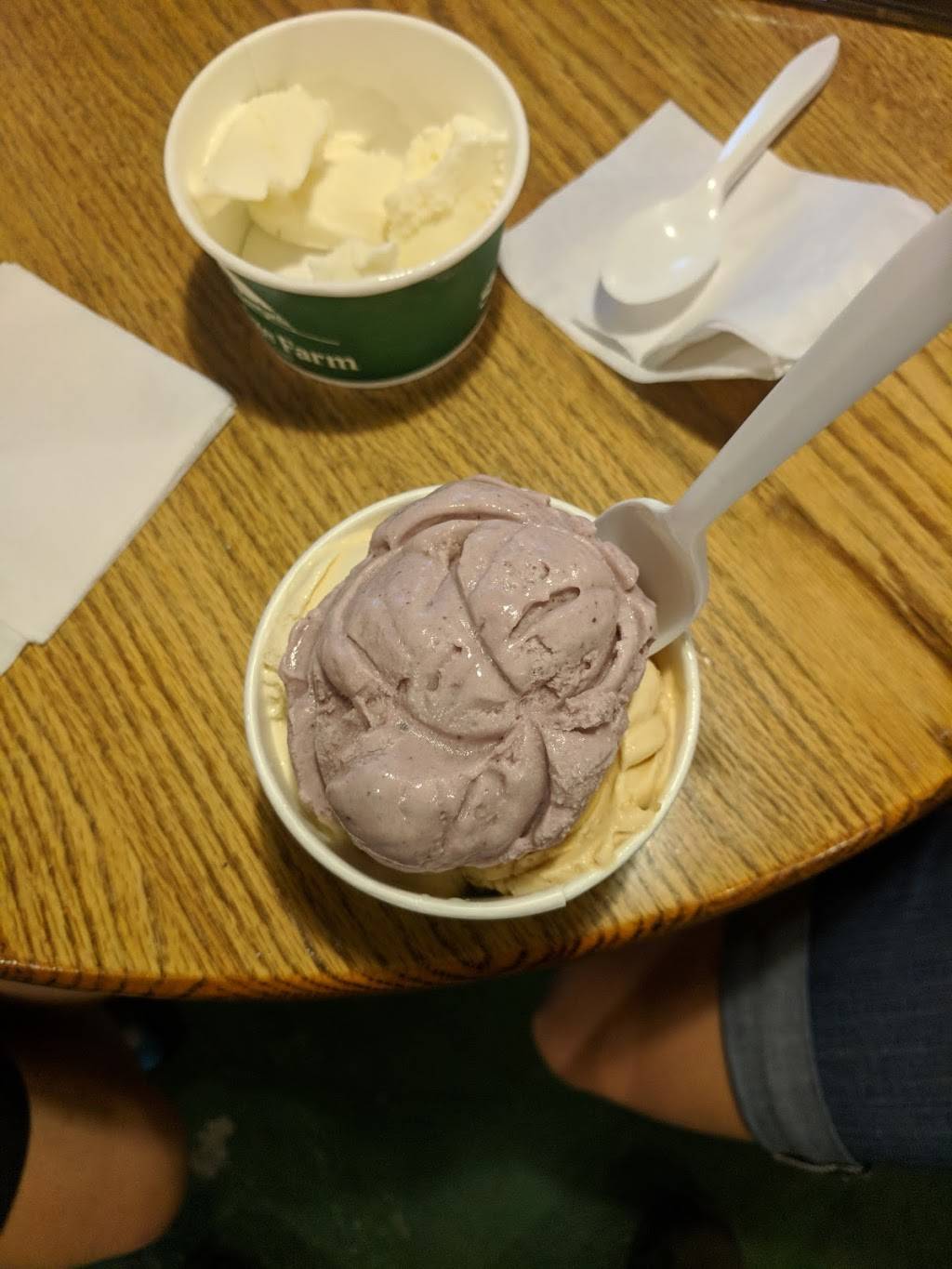 Shaws Ridge Farm Ice Cream, BBQ Barn & Mini-Golf | restaurant | 59 Shaws Ridge Rd, Sanford, ME 04073, USA | 2073242510 OR +1 207-324-2510