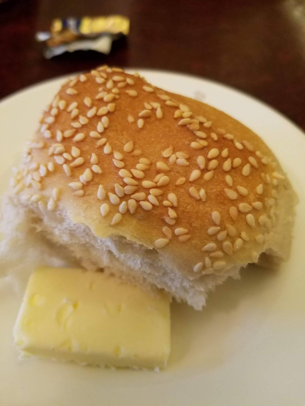 Dinos III | restaurant | 1200 E 305th St, Wickliffe, OH 44092, USA | 4409444600 OR +1 440-944-4600