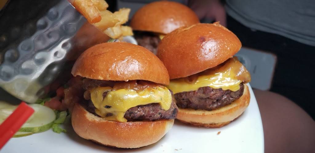 Katch Astoria | restaurant | 31-19 Newtown Ave, Astoria, NY 11102, USA | 7187772230 OR +1 718-777-2230