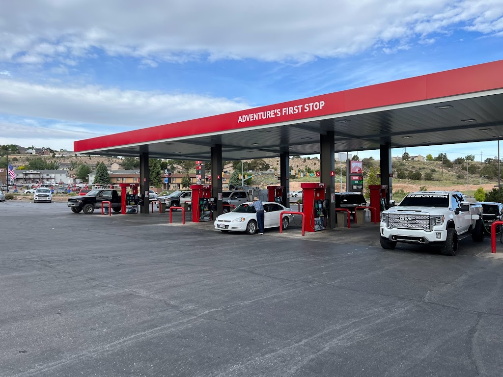Maverik Adventures First Stop | restaurant | 220 N Airport Rd, Cedar City, UT 84720, USA | 4358678715 OR +1 435-867-8715