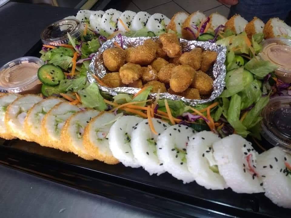 Tiago Sushi | restaurant | Ámbar casi esquina con, Av. Reforma, Condominio los Laureles, 22839 Ensenada, B.C., Mexico | 016461505935 OR +52 646 150 5935