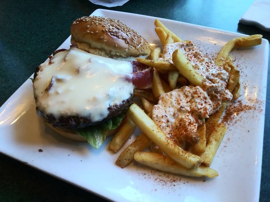 The Greene Turtle Sports Bar & Grille | restaurant | 7556 Teague Rd Suite 100, Hanover, MD 21076, USA | 4107995001 OR +1 410-799-5001