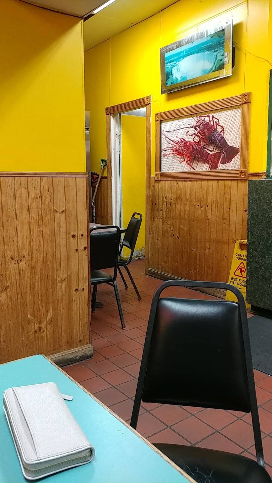 Triple Eatery | meal delivery | 77 Cummins Hwy, Roslindale, MA 02131, USA | 6173253388 OR +1 617-325-3388