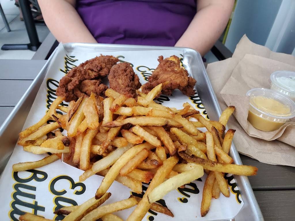 Super Chix | restaurant | 2319 Memorial Pkwy SW, Huntsville, AL 35801, USA | 2564890078 OR +1 256-489-0078