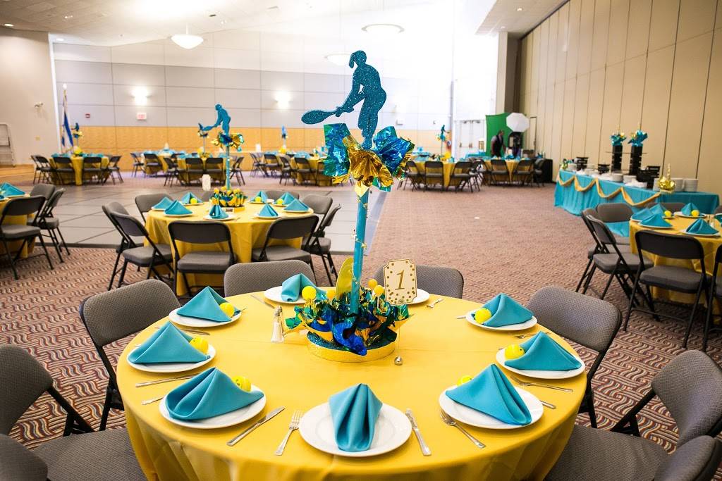 Chicago TailGators | restaurant | 3760 Dempster Street, Skokie, IL 60076, USA | 2245347787 OR +1 224-534-7787