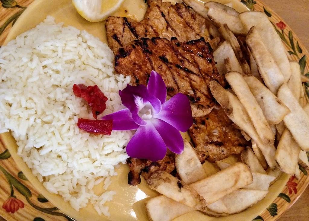 Luso’s Portuguese Grille | restaurant | 10511 SW Village Center Dr, Port St. Lucie, FL 34987, USA | 7723032400 OR +1 772-303-2400