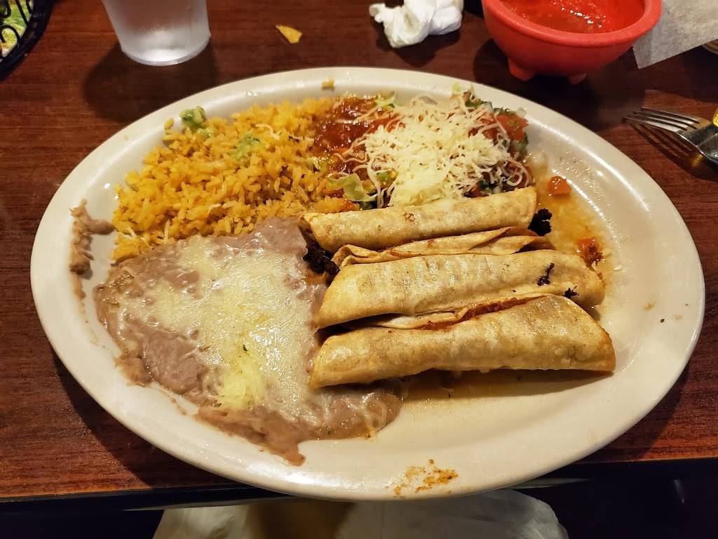 Dos Compadres Taqueria & Bar | restaurant | 3125 McHenry Ave, Modesto, CA 95350, USA | 2093007686 OR +1 209-300-7686