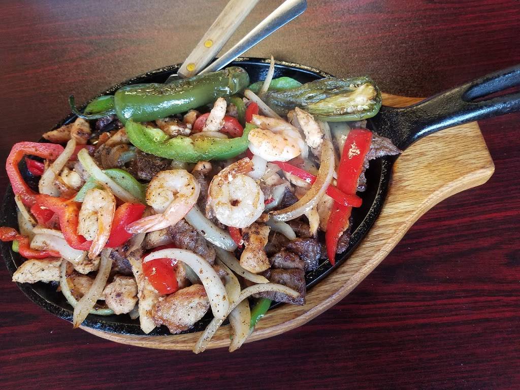 La Vencedora | restaurant | 1961 Division Ave S, Grand Rapids, MI 49507, USA | 6162459352 OR +1 616-245-9352