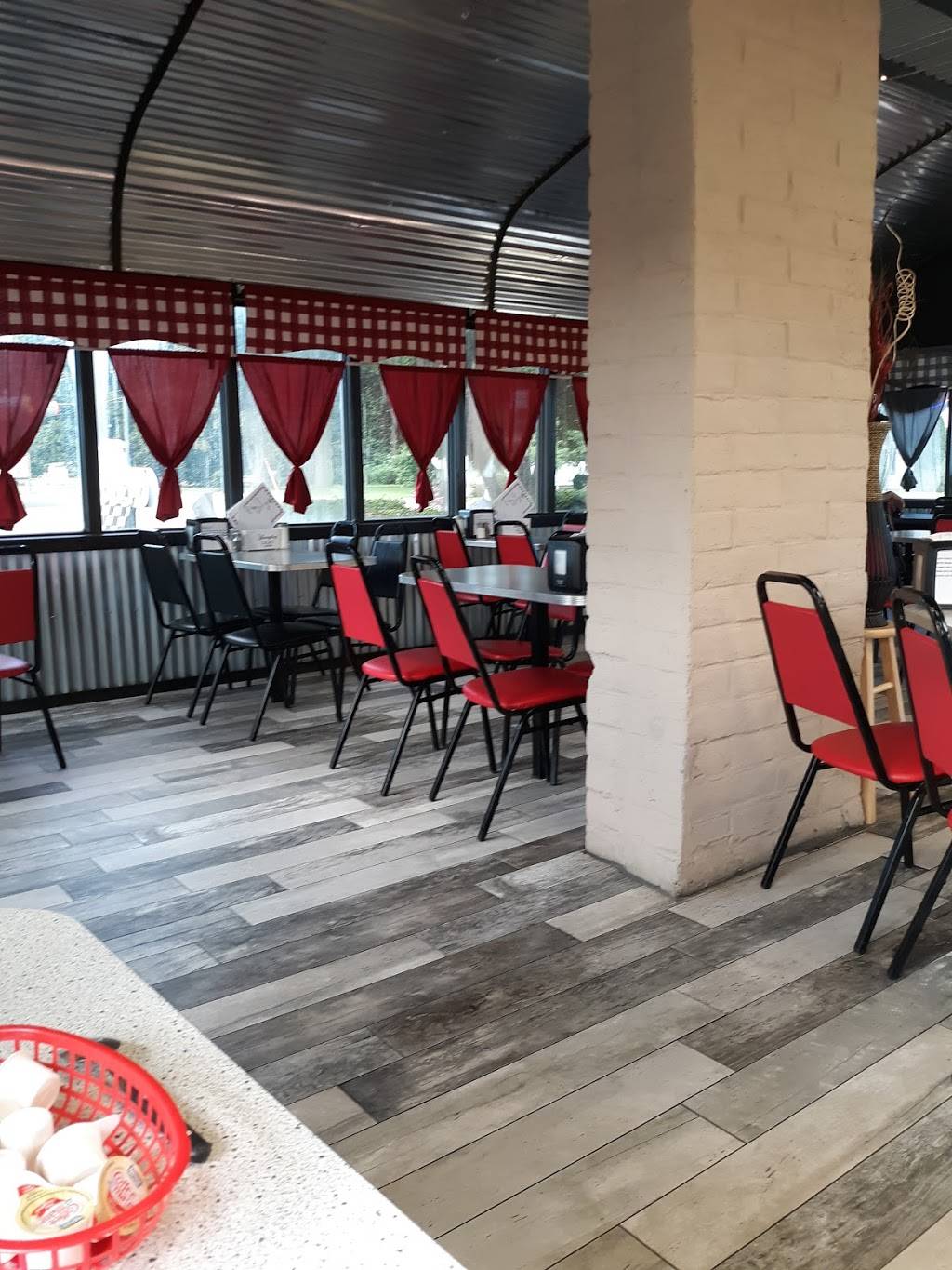 The Kitchen | restaurant | 1000 E Hollywood St, Blytheville, AR 72315, USA | 8707801324 OR +1 870-780-1324