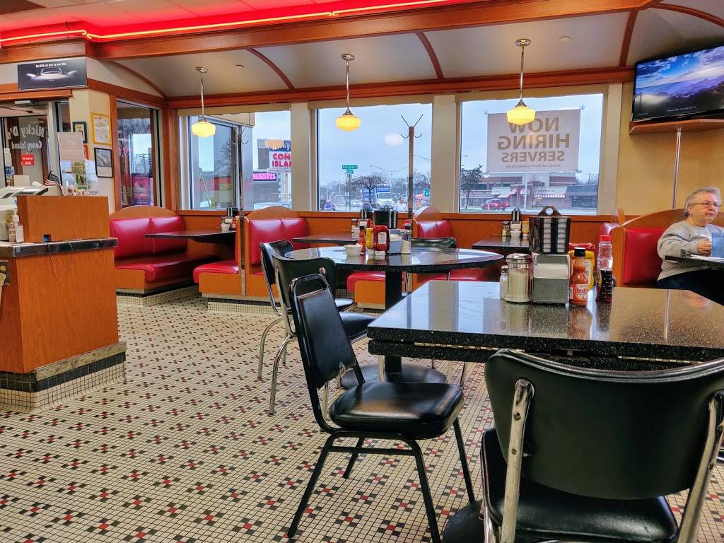 Nicky Ds Coney Island | restaurant | 32657 Woodward Ave, Royal Oak, MI 48073, USA | 2485491488 OR +1 248-549-1488