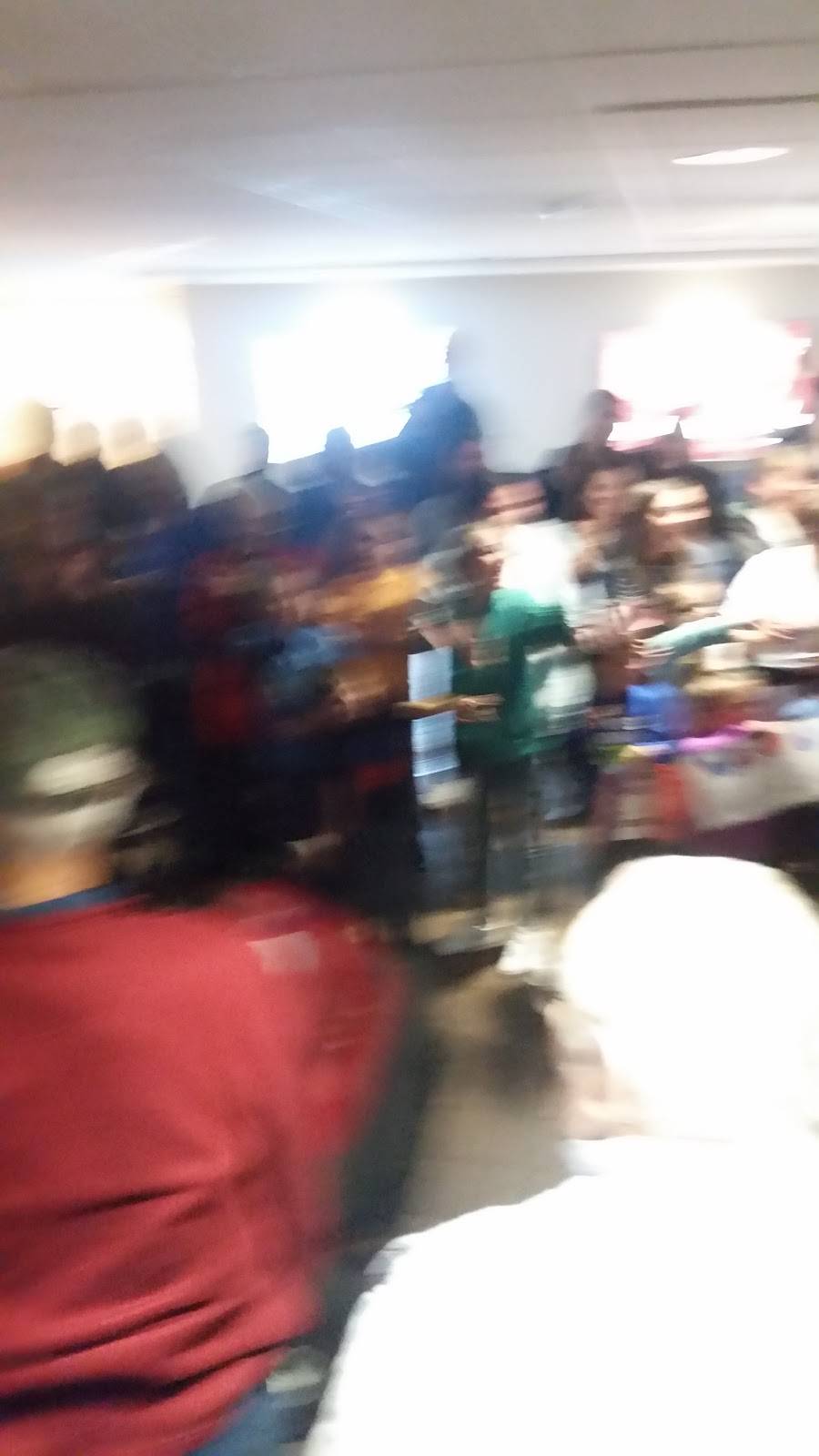 Air Host | restaurant | 2200 69th Ave, Moline, IL 61265, USA | 3097620109 OR +1 309-762-0109