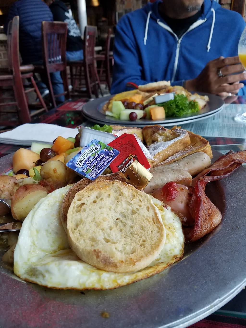 Roscoes Famous Deli | restaurant | 14700 Pipeline Ave, Chino Hills, CA 91709, USA | 9095973304 OR +1 909-597-3304