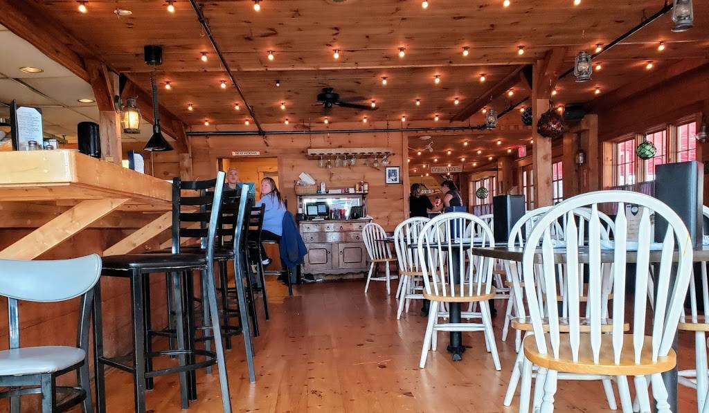 Bradys | restaurant | 25 Union St, Boothbay Harbor, ME 04538, USA | 2073156555 OR +1 207-315-6555