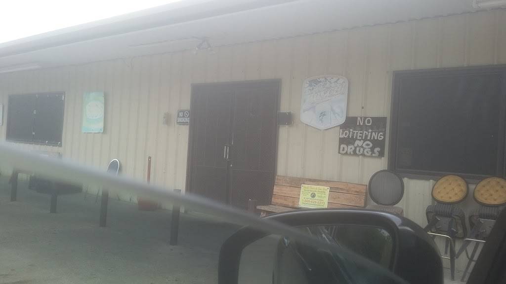 Bud Snack Bar | restaurant | 1176 Flagg Ave, Tunica, MS 38676, USA | 6623637999 OR +1 662-363-7999