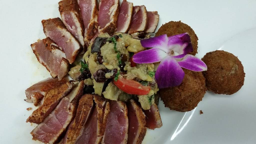 Vigiluccis Trattoria Italiana | restaurant | 530 N Coast Hwy 101, Encinitas, CA 92024, USA | 7606342365 OR +1 760-634-2365