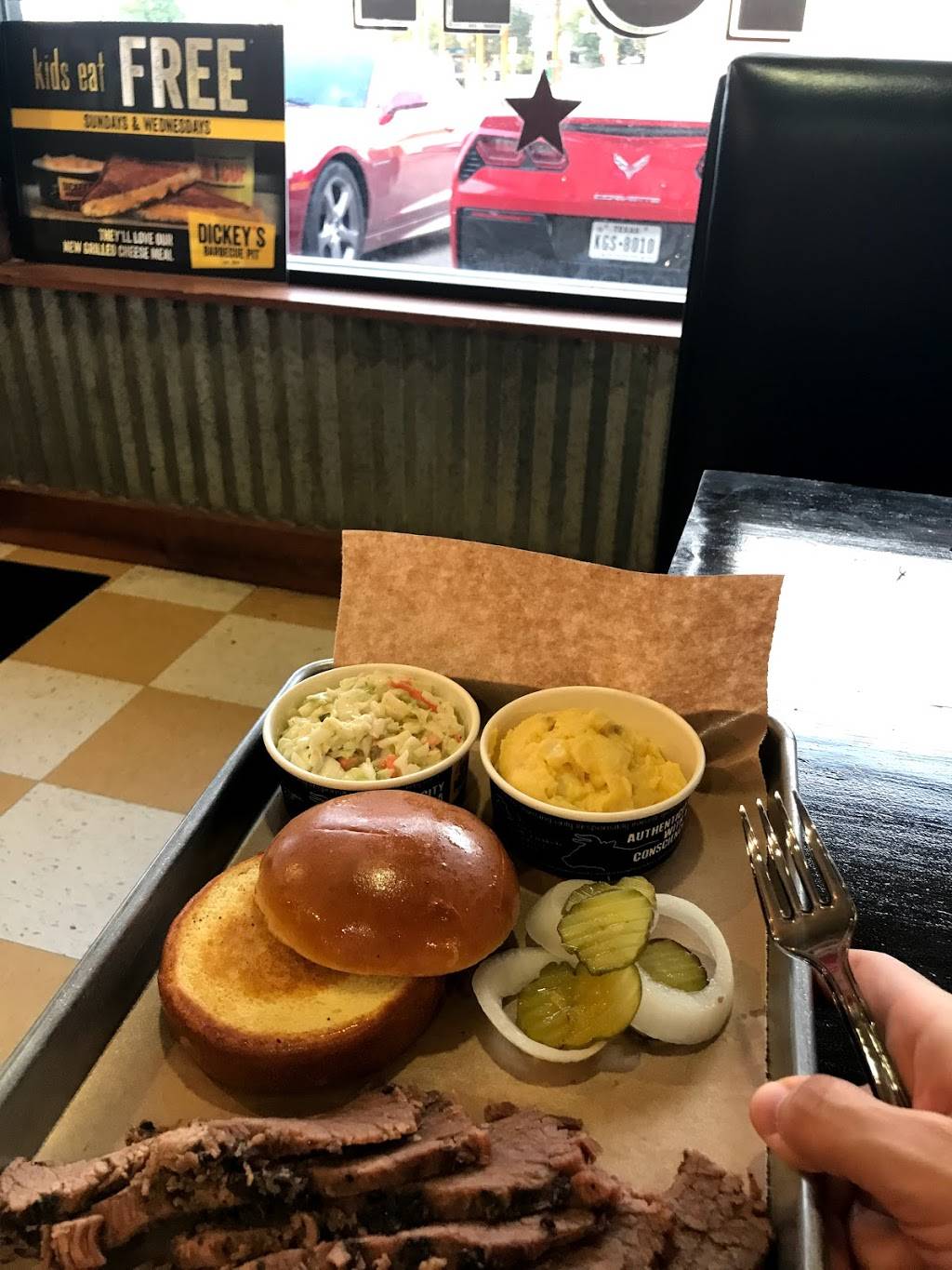 Dickeys Barbecue Pit | restaurant | 6219 Oakmont Blvd, Fort Worth, TX 76132, USA | 8173460110 OR +1 817-346-0110