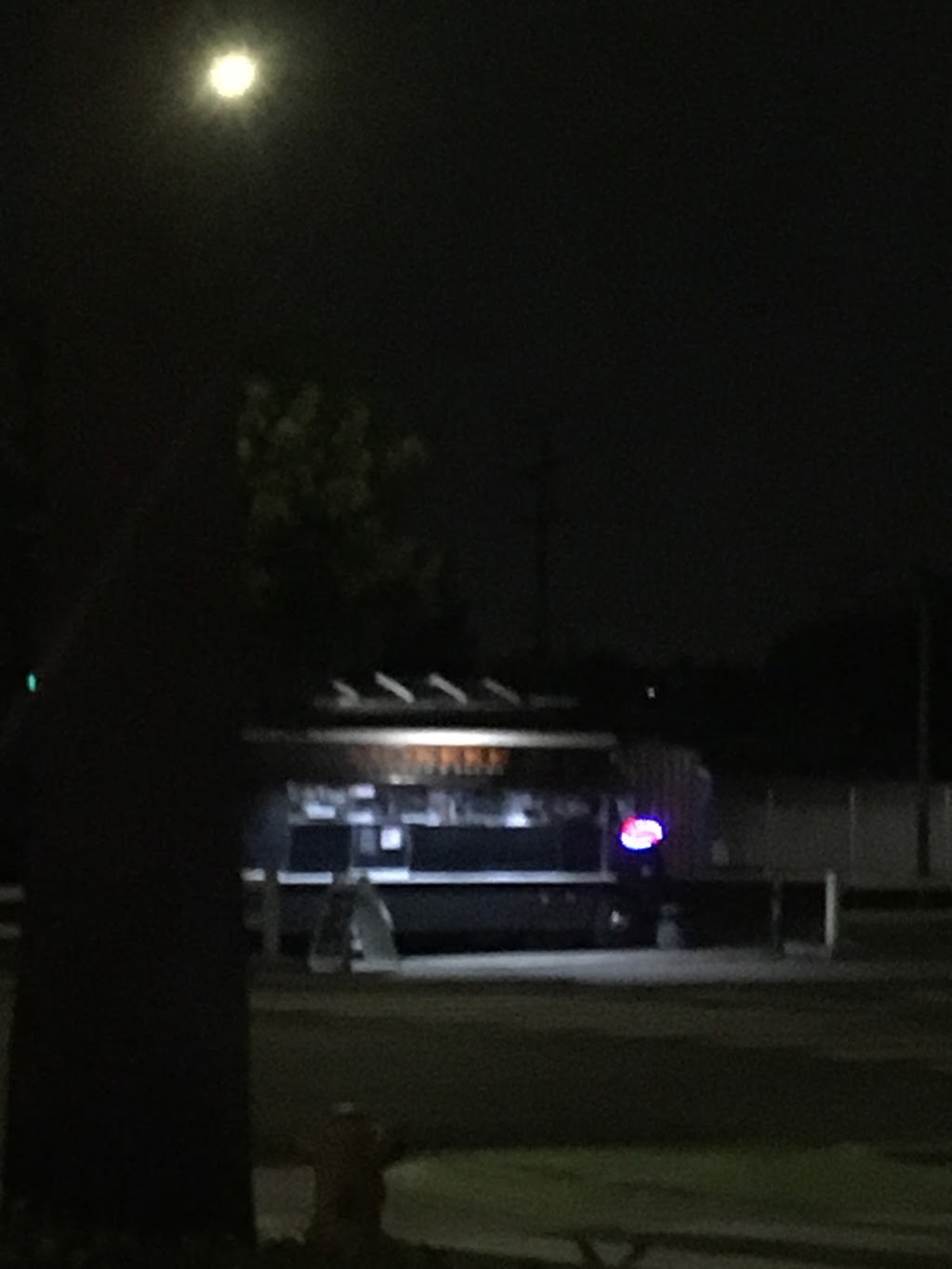 Mokeke seafood and tacos | restaurant | 5205 Atlantic Ave, Long Beach, CA 90805, USA | 3237877416 OR +1 323-787-7416