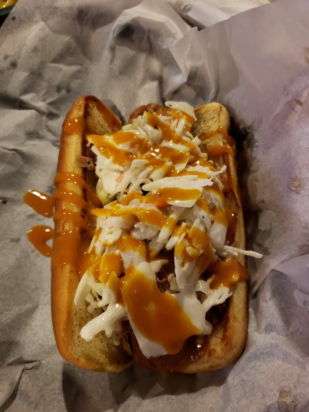 Bourbon Creek Smokehouse | restaurant | 411 1st St SE, Cedar Rapids, IA 52401, USA | 3197753174 OR +1 319-775-3174