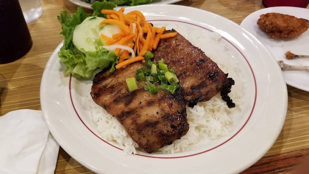 Quang Restaurant | restaurant | 2719 Nicollet Ave, Minneapolis, MN 55408, USA | 6128704739 OR +1 612-870-4739