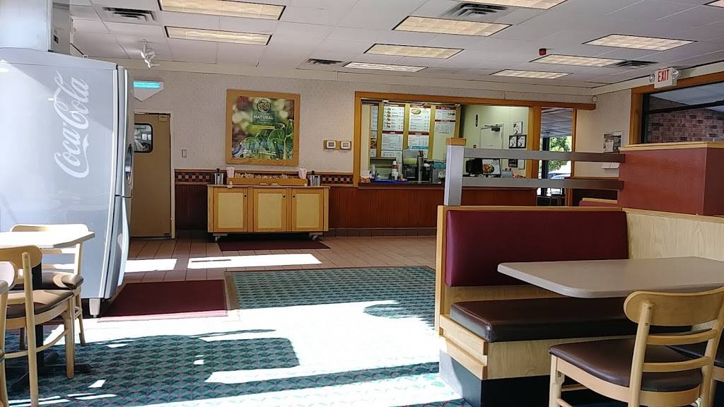 Wendys | restaurant | 2926 W 7th Ave, Fort Worth, TX 76107, USA | 8173326043 OR +1 817-332-6043