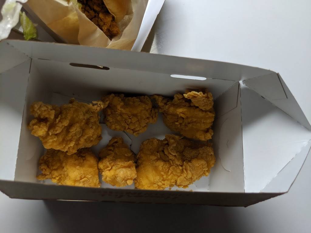 Pollo Campero | restaurant | 1350 W Patrick St, Frederick, MD 21703, USA | 3016316821 OR +1 301-631-6821