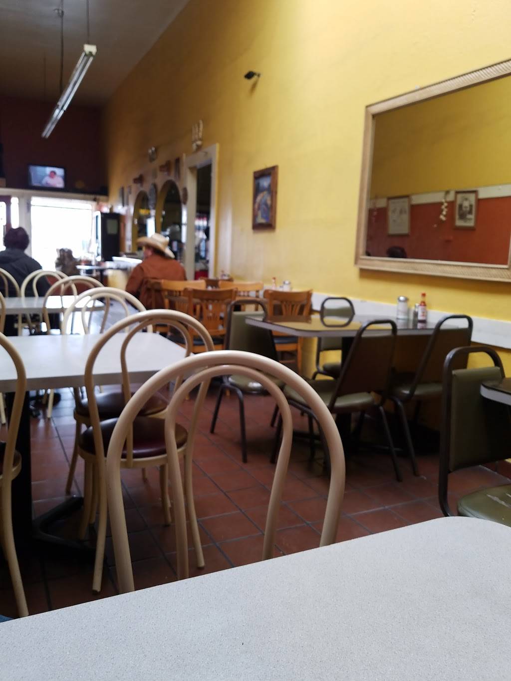 Santo Coyote | restaurant | 4806 International Blvd, Oakland, CA 94601, USA | 5102618696 OR +1 510-261-8696