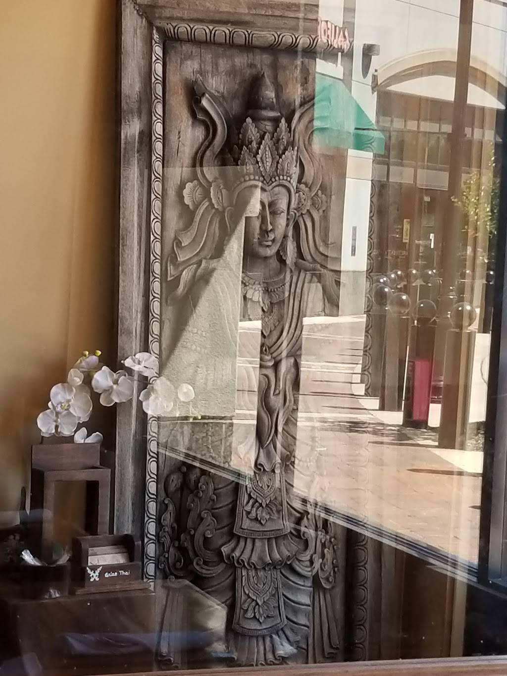 Galae Thai | restaurant | 215 Swamp Fox Rd, Alexandria, VA 22331, USA | 7039601606 OR +1 703-960-1606