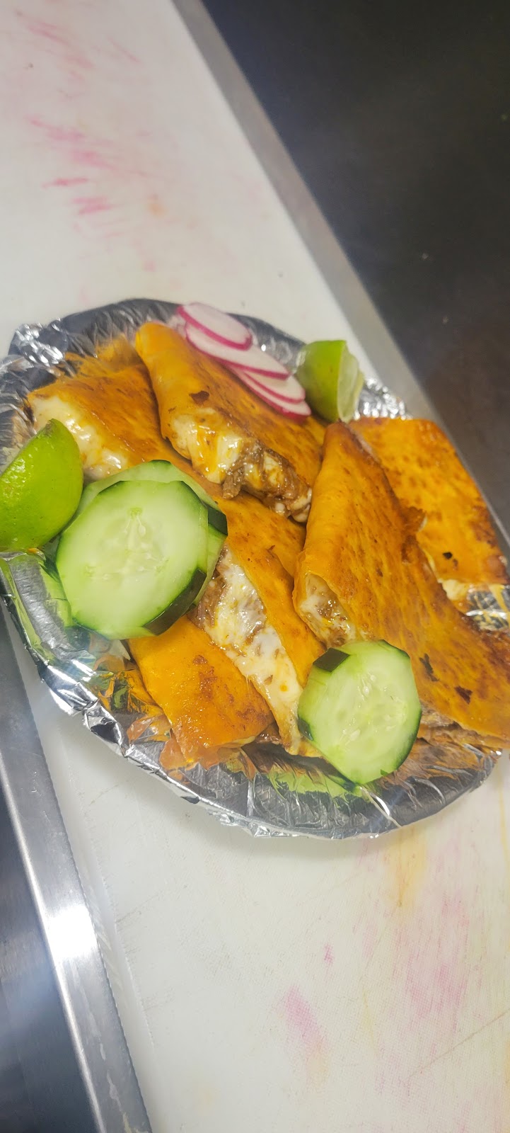 Tacos j&b 2 | restaurant | 9520 C Ave, Hesperia, CA 92345, USA | 9094896209 OR +1 909-489-6209