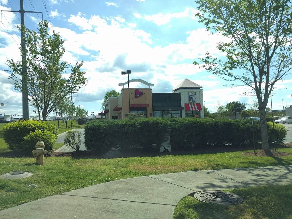 Taco Bell | meal takeaway | 7751 Gateway Ln NW, Concord, NC 28027, USA | 7049798386 OR +1 704-979-8386