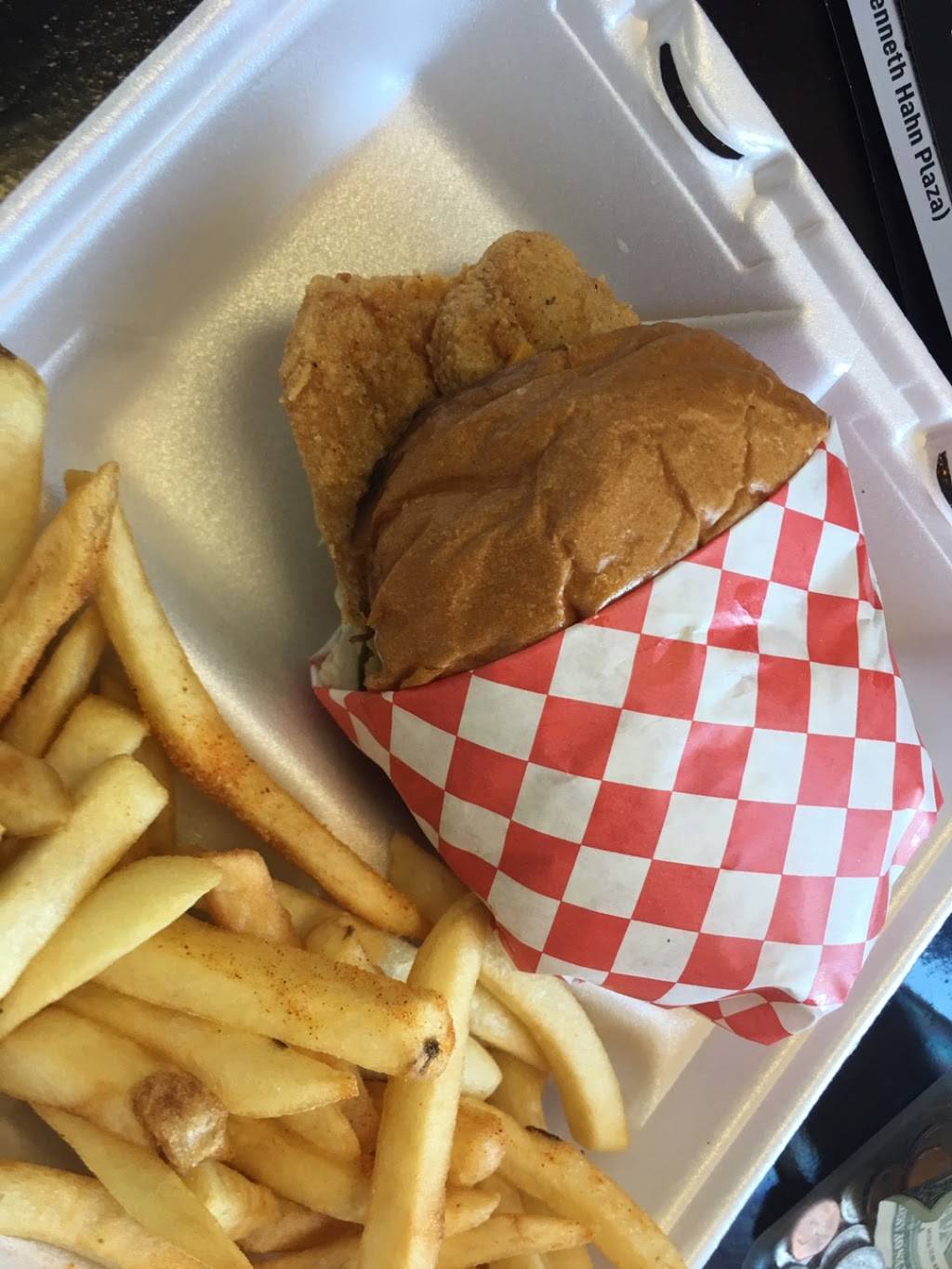 OS Louisiana Fish and Grill | restaurant | 11816 Wilmington Ave, Los Angeles, CA 90059, USA | 3235692380 OR +1 323-569-2380