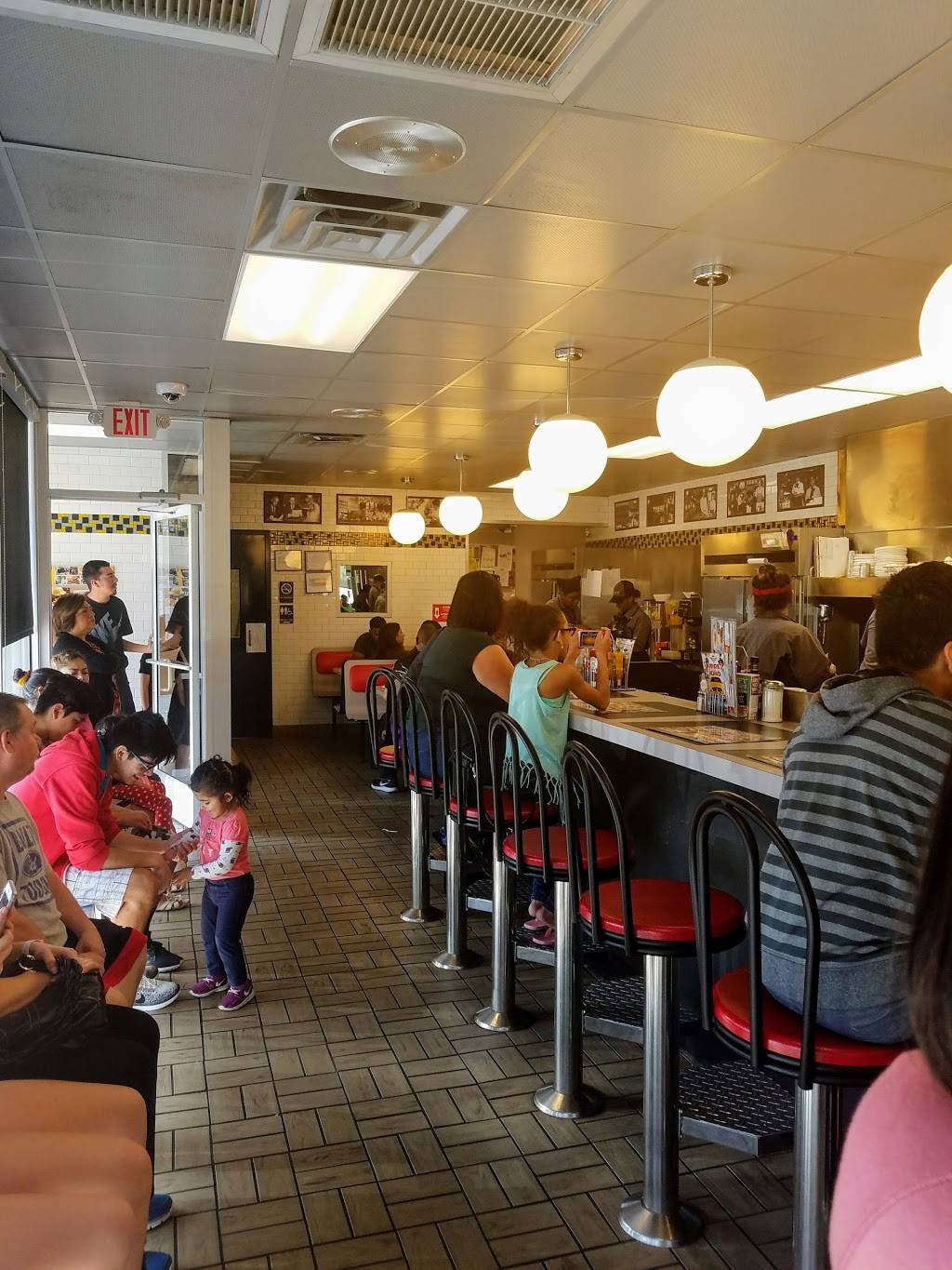 Waffle House | meal takeaway | 950 E. Cartwright Ave, Mesquite, TX 75149, USA | 4697850551 OR +1 469-785-0551