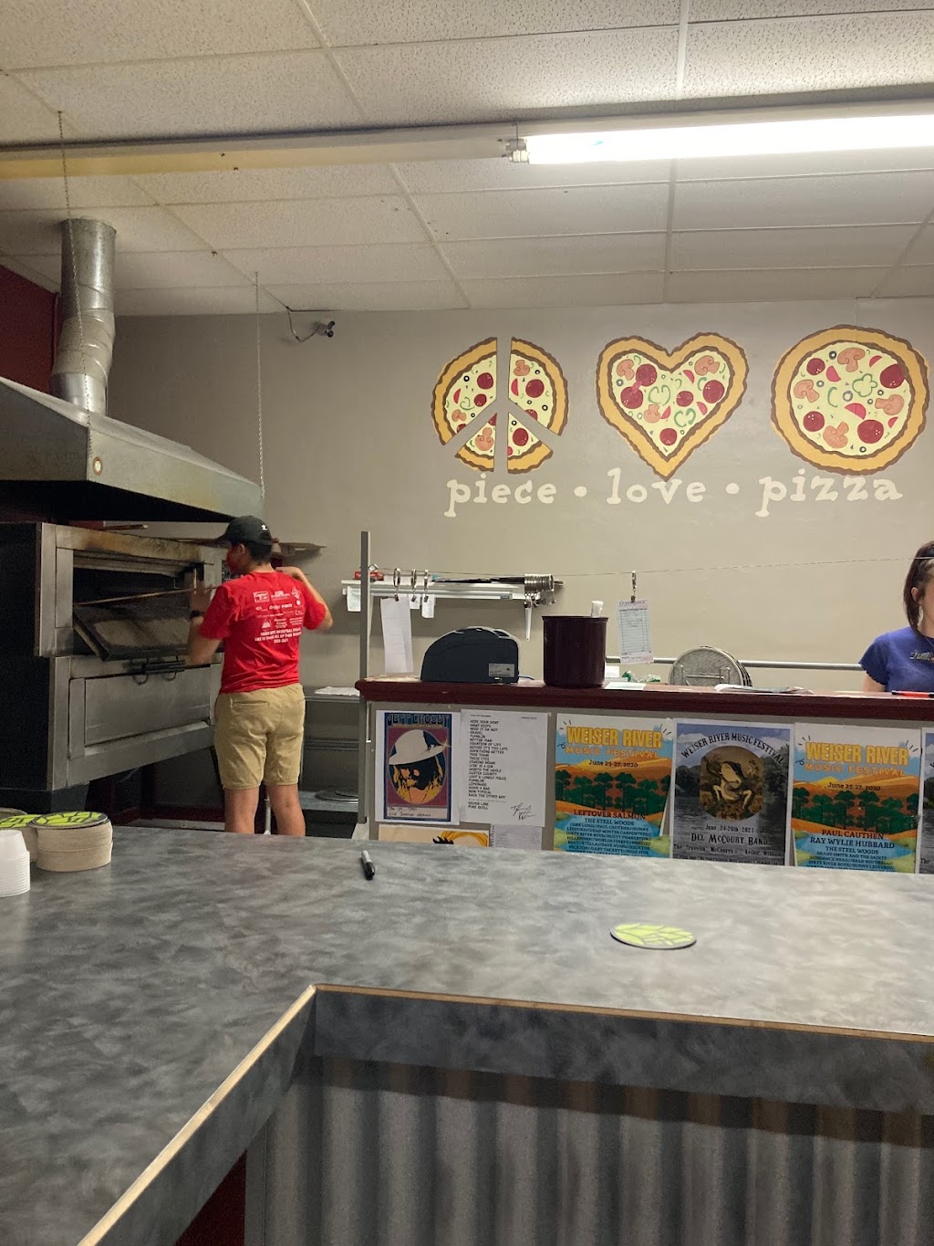 Ruszonis Pizza | restaurant | 540 State St, Weiser, ID 83672, USA | 2085491093 OR +1 208-549-1093