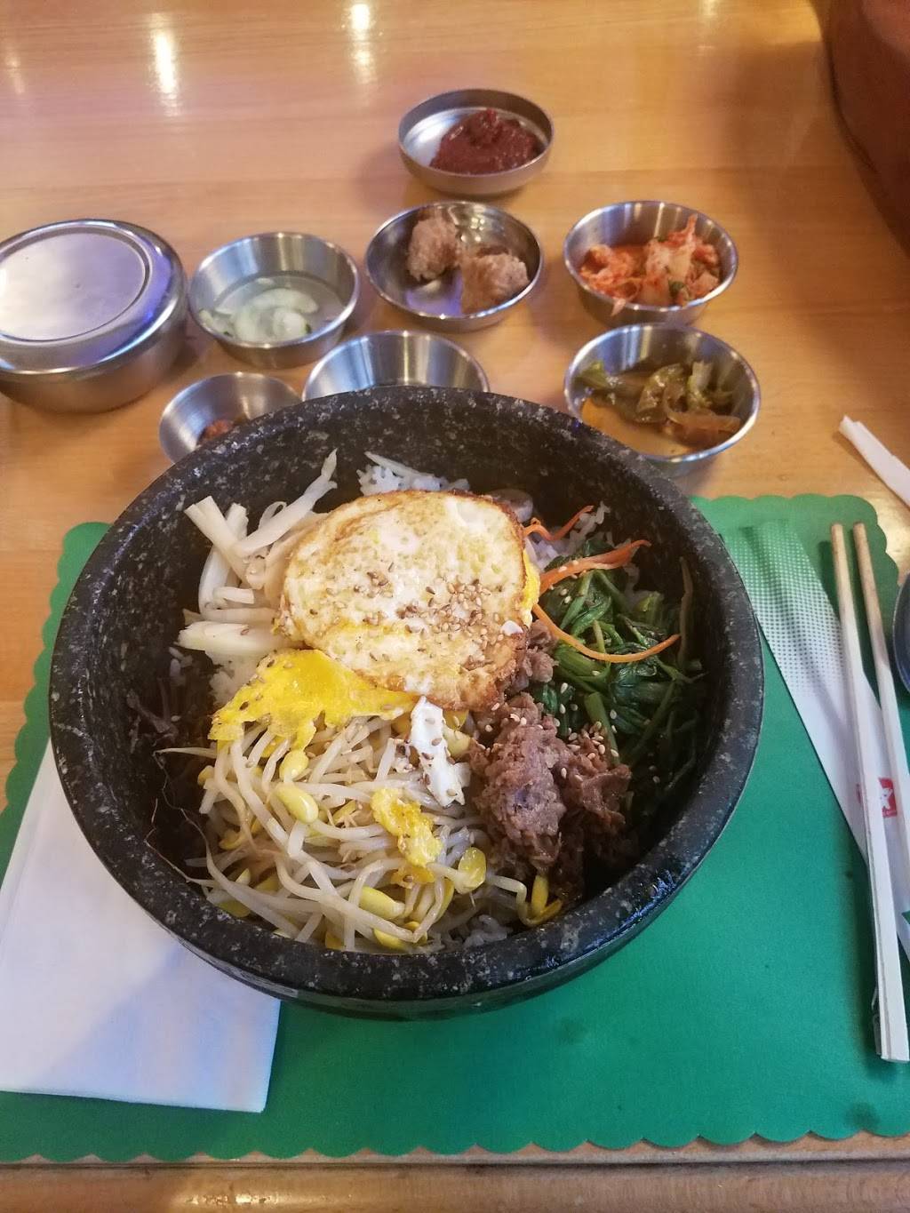 Seoul Restaurant | restaurant | 2178 N Prospect Ave, Milwaukee, WI 53202, USA | 4142898208 OR +1 414-289-8208