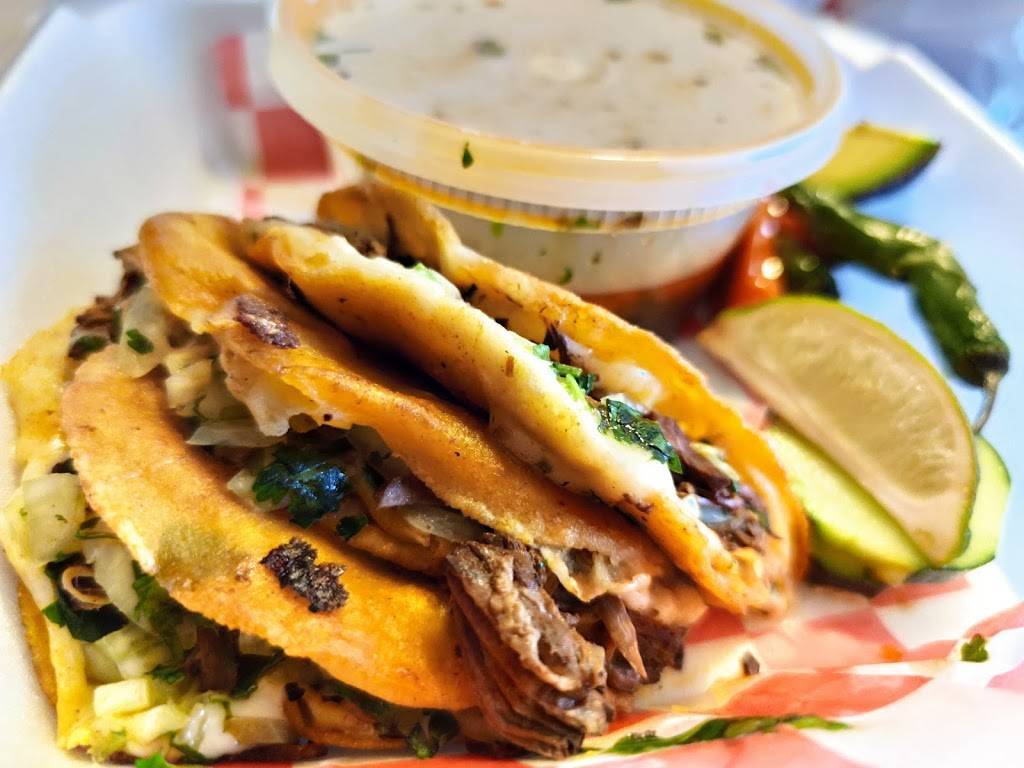 American & Mexican Tasty Flavors Food Truck | restaurant | 716 Maple Ave, Hartford, CT 06114, USA | 8609823532 OR +1 860-982-3532