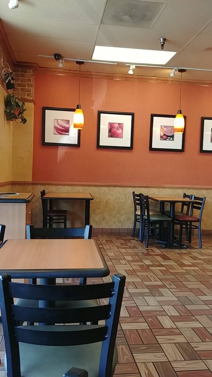 Subway | restaurant | 4831 E McKinley Ave, Fresno, CA 93703, USA | 5594531070 OR +1 559-453-1070