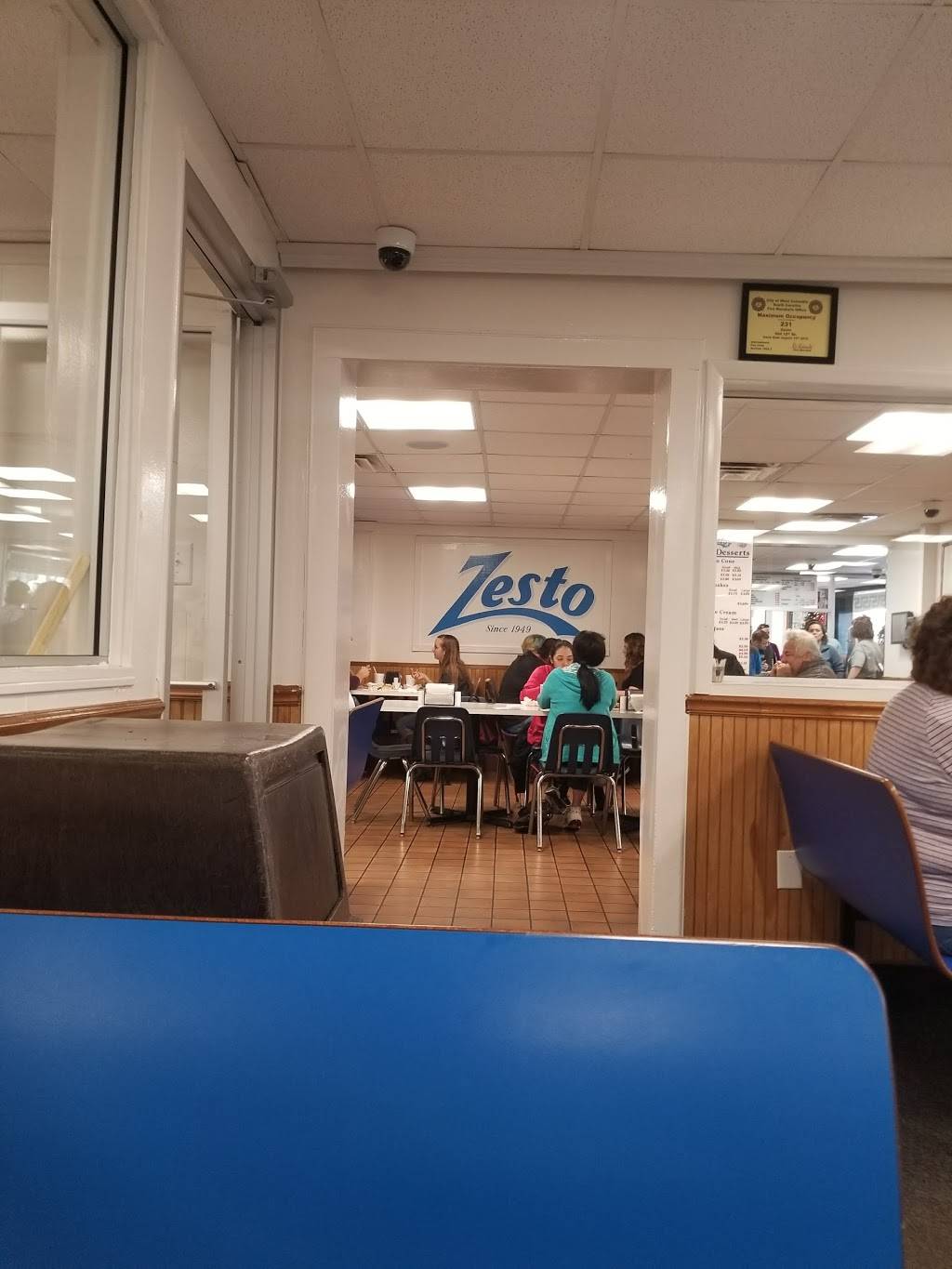 Zesto of West Columbia | restaurant | 504 12th St, West Columbia, SC 29169, USA | 8037944652 OR +1 803-794-4652