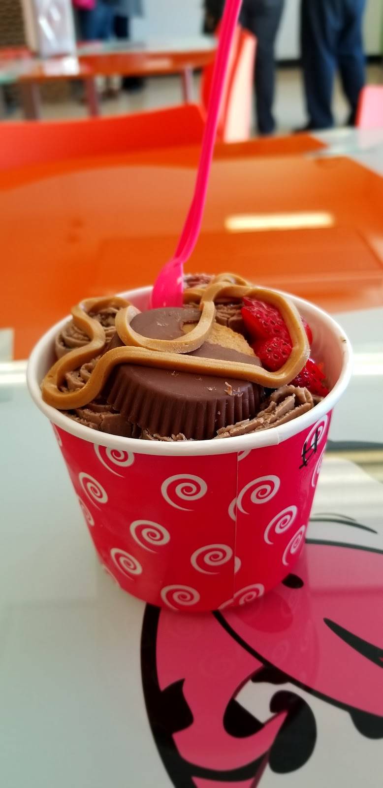 Freezing Cow | restaurant | United States, Oklahoma, Midwest City, 7199 SE 29 ST suite 111 St邮政编码: 73110 | 4053439633 OR +1 405-343-9633