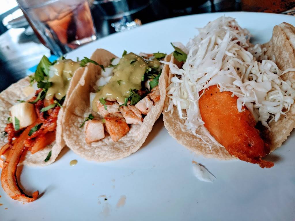 El Mero Mero | restaurant | 34 W Schaumburg Rd, Schaumburg, IL 60194, USA | 8472787063 OR +1 847-278-7063