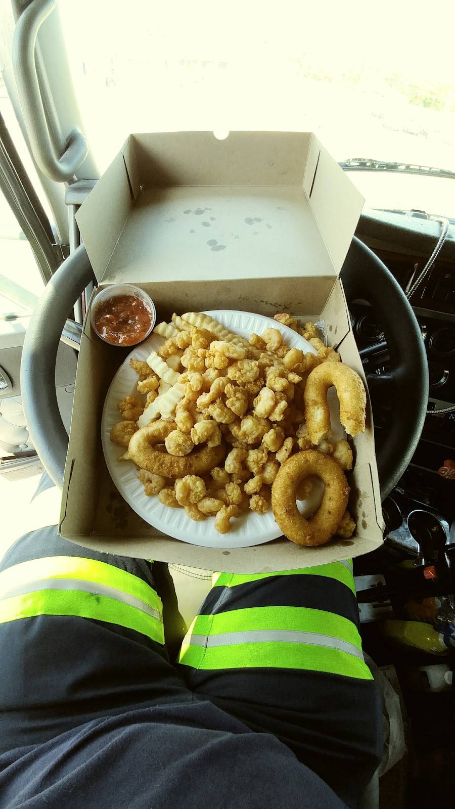 Mayflower Seafood Restaurant | restaurant | 1641 Freeway Dr, Reidsville, NC 27320, USA | 3363421764 OR +1 336-342-1764