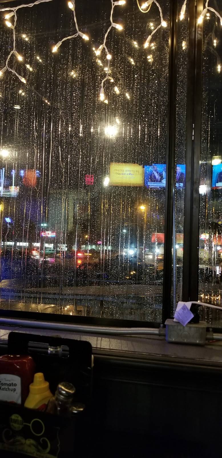 Travelers Grille | restaurant | 24532 Lorain Rd, North Olmsted, OH 44070, USA | 4403857779 OR +1 440-385-7779