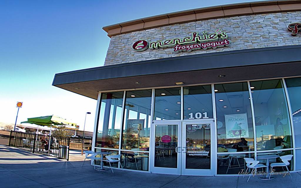 Menchies Frozen Yogurt | bakery | 10771 Gateway S Blvd, El Paso, TX 79934, USA | 9158210101 OR +1 915-821-0101