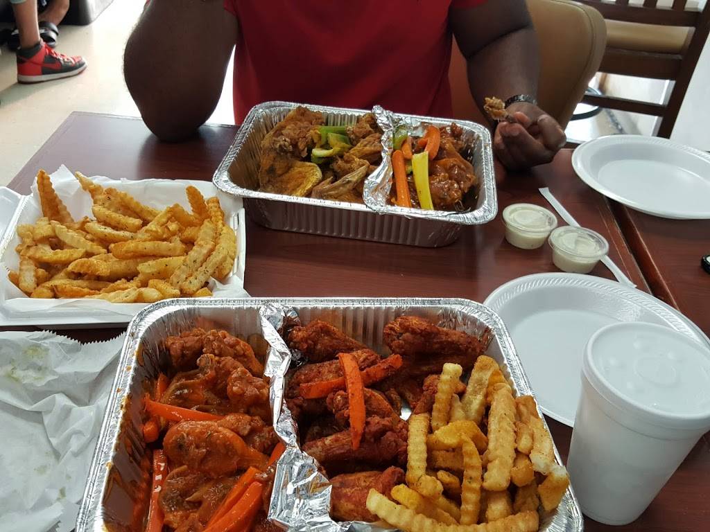 Chings Hot Wings | meal takeaway | 1264 Getwell Rd, Memphis, TN 38111, USA | 9017435545 OR +1 901-743-5545