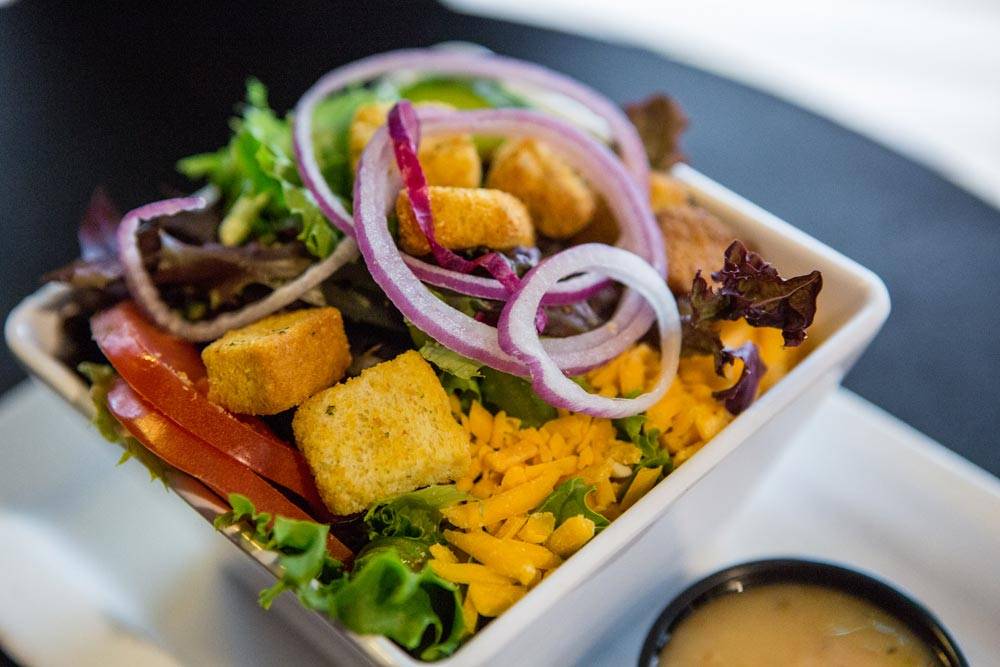 Legends Sports Bar & Grill | restaurant | 8735 Day Dr, Parma, OH 44129, USA | 4404813421 OR +1 440-481-3421