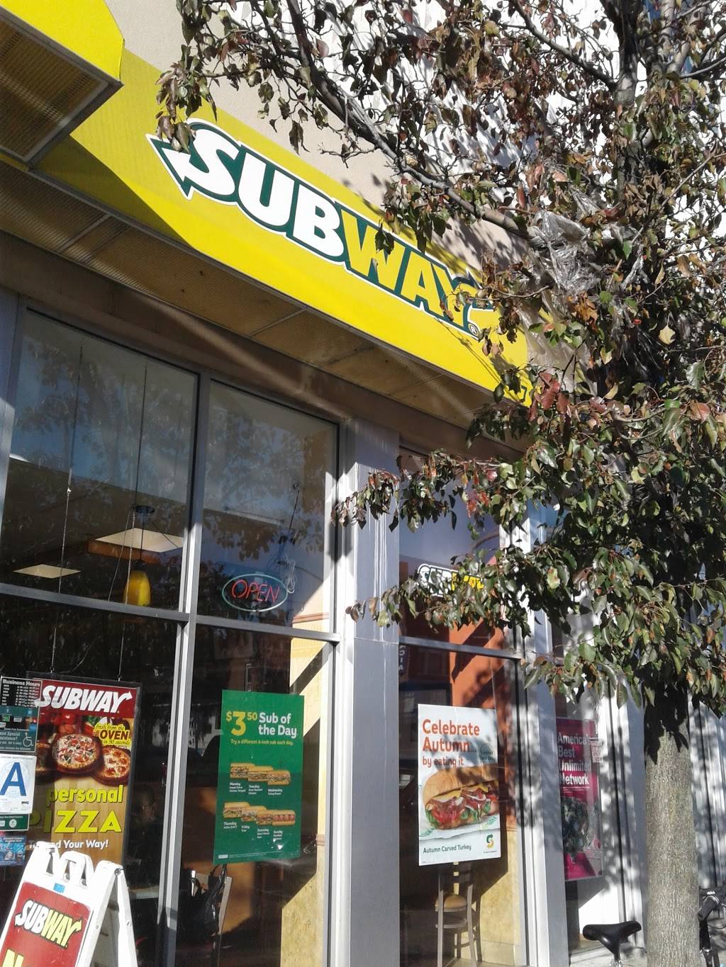 Subway Restaurants | restaurant | 118-18 Liberty Ave, South Richmond Hill, NY 11419, USA | 7183231858 OR +1 718-323-1858