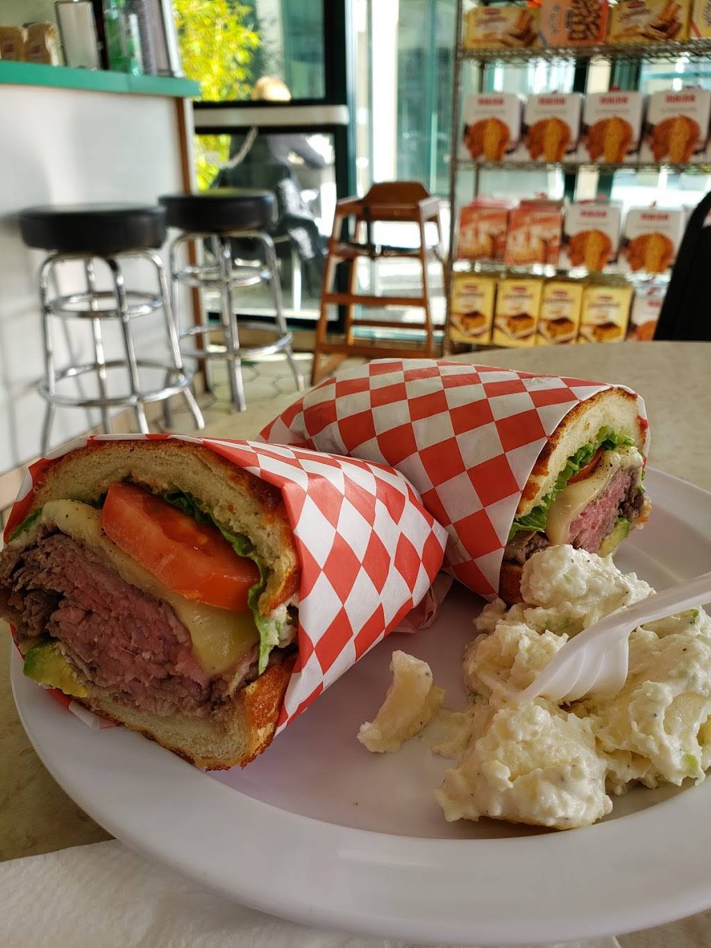 Leonardos Deli Cafe | restaurant | 540 Broadway, Millbrae, CA 94030, USA | 6506979779 OR +1 650-697-9779