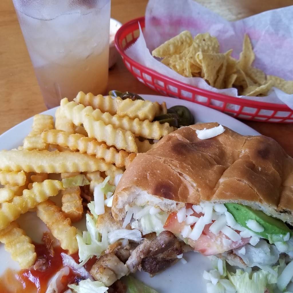 Catedral Del Marisco | restaurant | A, 2711 E Cesar Chavez St, Austin, TX 78702, USA | 5124767878 OR +1 512-476-7878