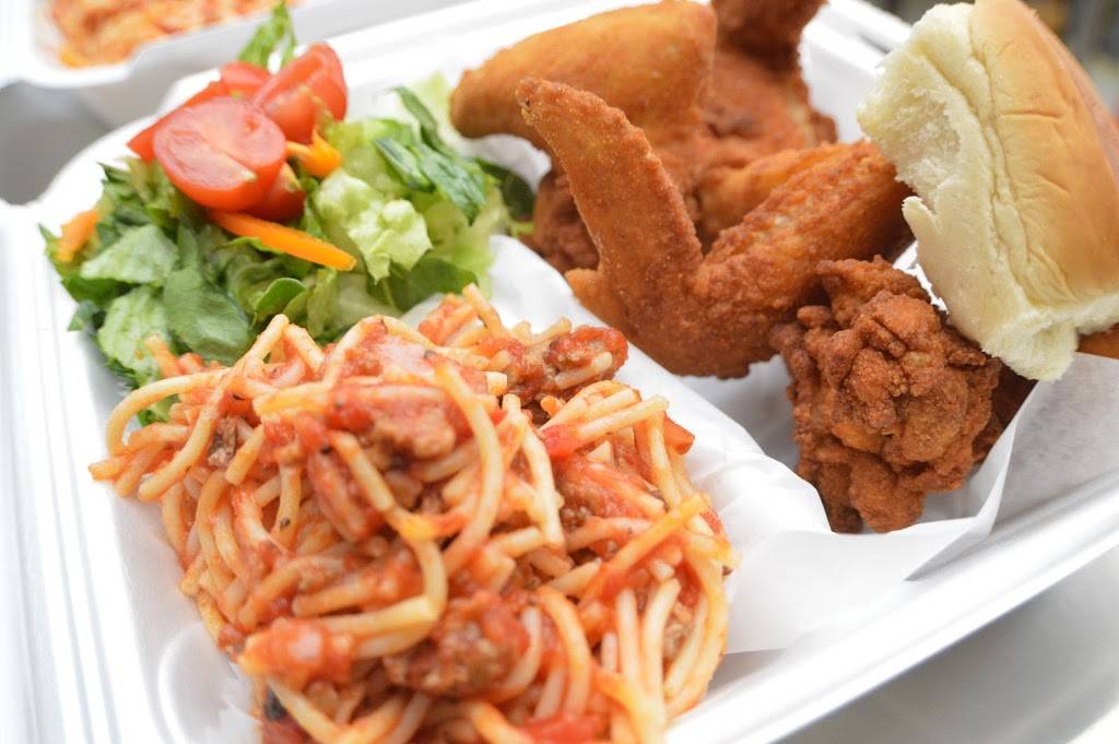 Doughboys Chicago | restaurant | 352 E 71st St, Chicago, IL 60619, USA | 8722447592 OR +1 872-244-7592