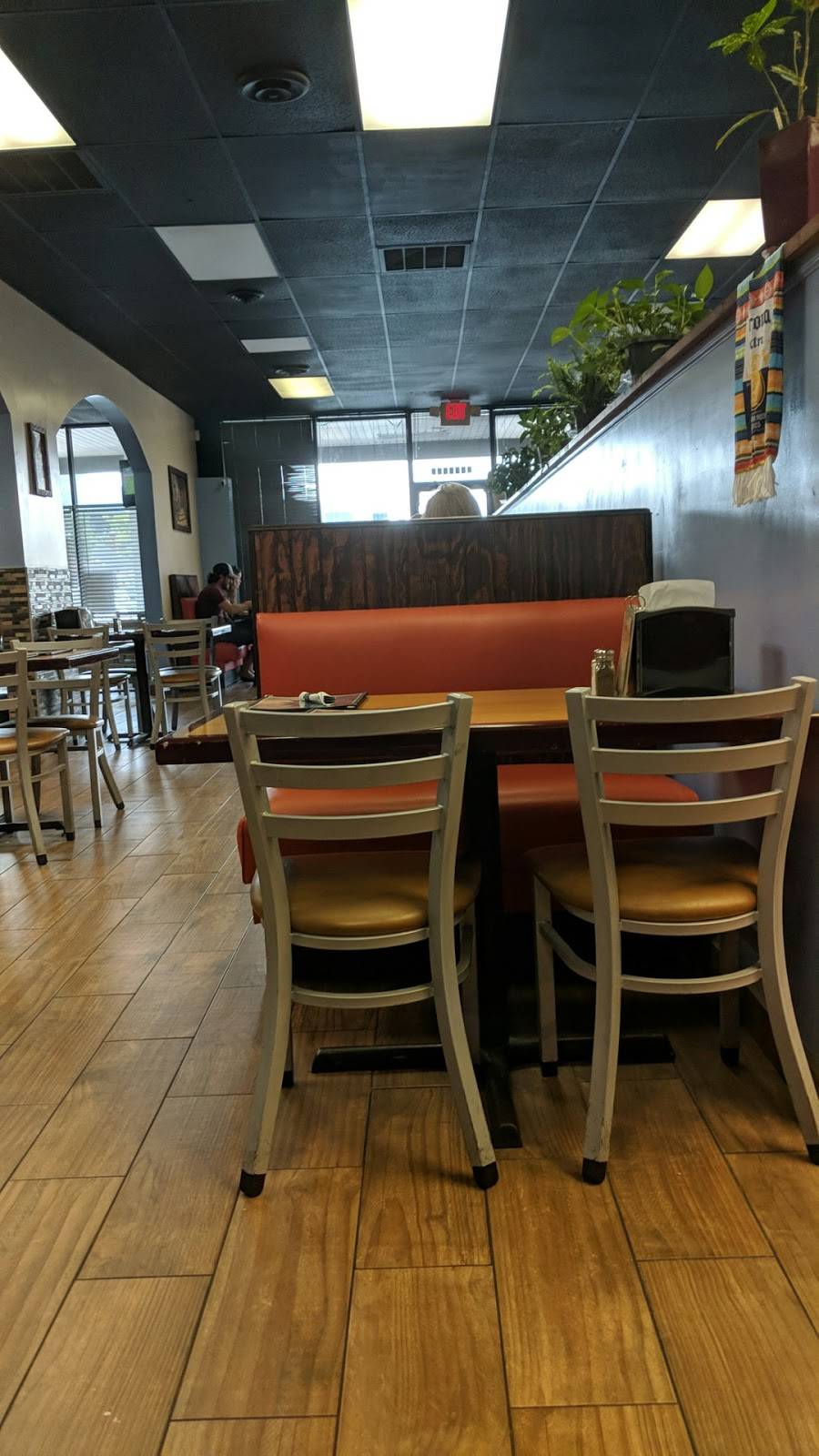 Los Paisas Locos | restaurant | 11710 Jefferson Ave, Newport News, VA 23606, USA | 7575958226 OR +1 757-595-8226