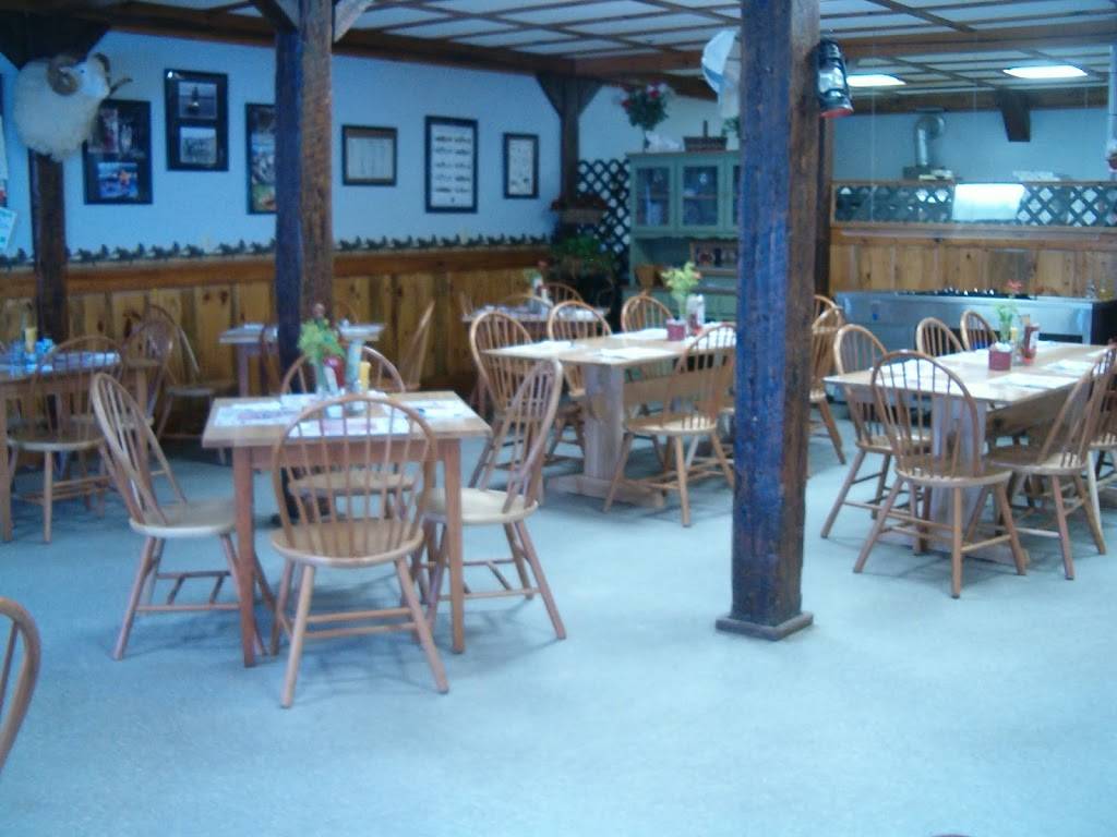 The White Elephant | Strong, Maine | restaurant | 26 S Main St, Strong, ME 04983, USA | 2076843615 OR +1 207-684-3615