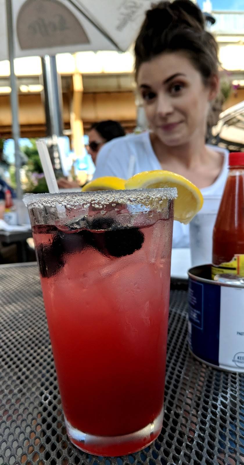 Glenns Diner | restaurant | 1820 W Montrose Ave, Chicago, IL 60613, USA | 7735061720 OR +1 773-506-1720